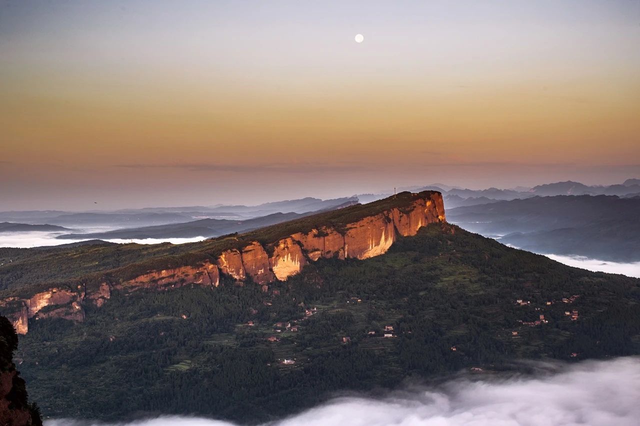 Top 10 Attrctions of Guangyuan China